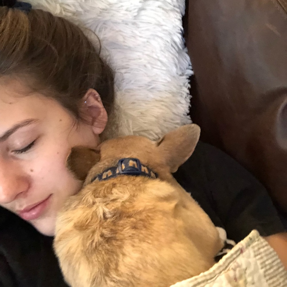 Meet your Posher, Izzy